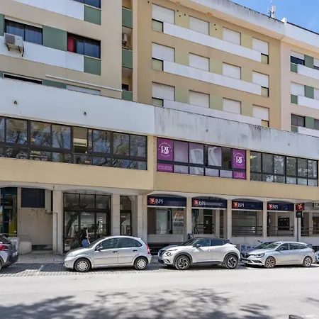 Apartamento Hostwise - Spacious & Sunny Flat