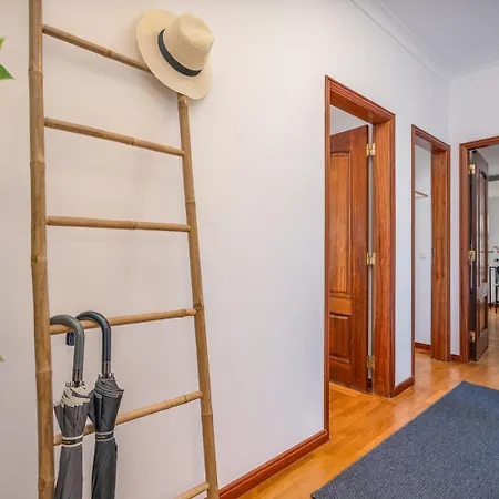 Hostwise - Spacious & Sunny Flat Apartamento